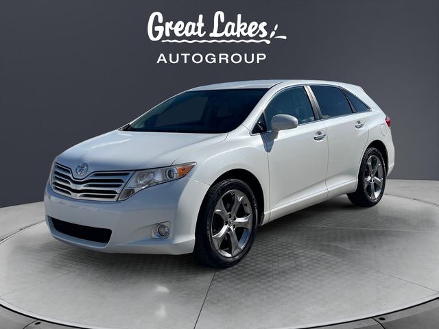 2010 Toyota VENZA 4dr Wgn V6 FWD (Natl) in Blizzard Pearl — front three-quarter view