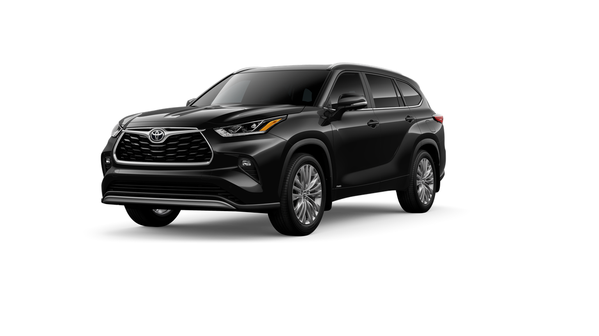2026 Toyota Highlander Hybrid Platinum in Midnight Black Metallic — front three-quarter view